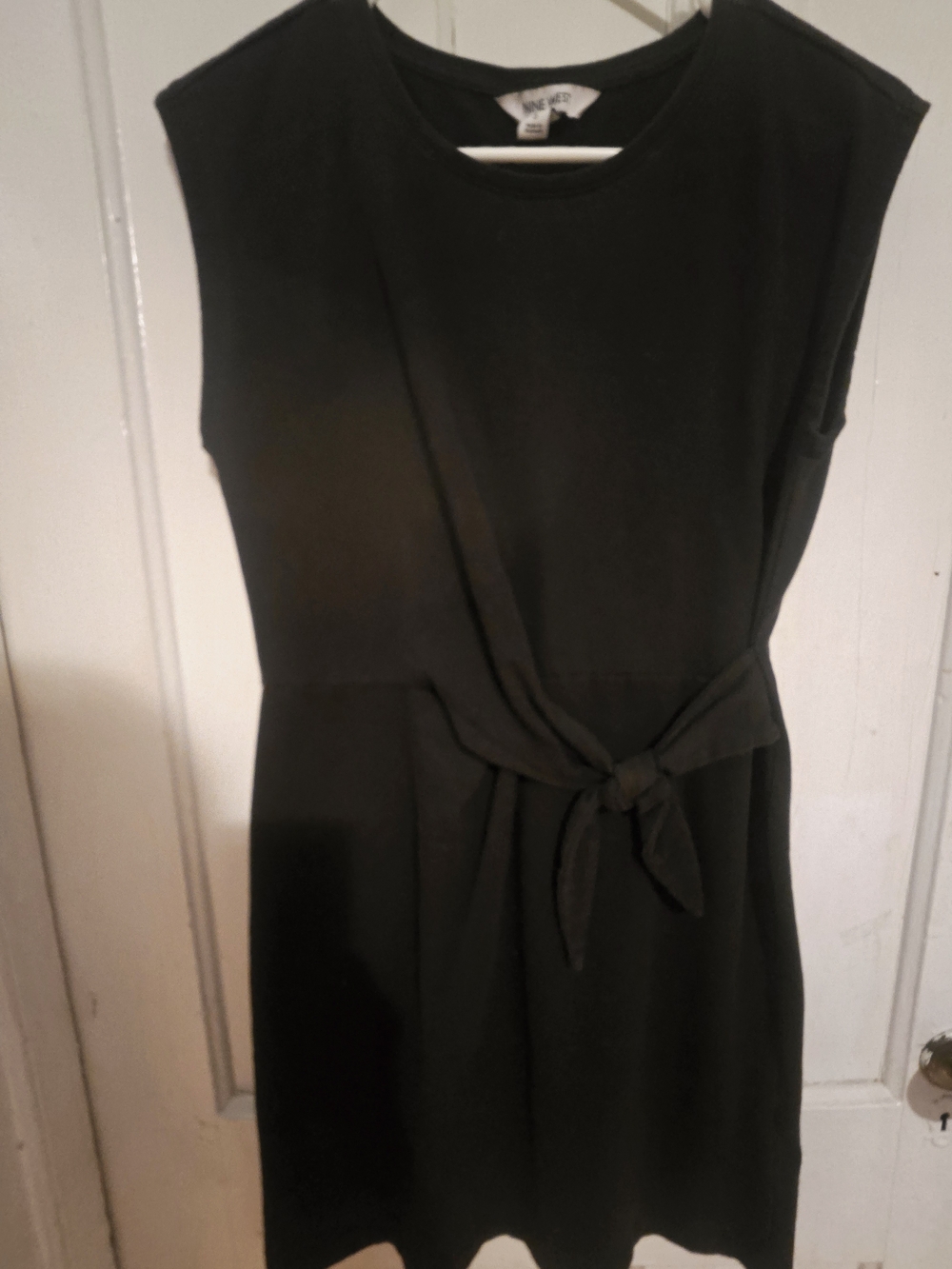 Nine West Black Sleeveless Tie-Waist Sheath Dress